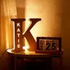 Dekorativa objekt Figurer Personligt namn Alfabetet Decoration Wood Night Light Bedside Lamp Led Wall Lamp Lamp Lampe Hollow Initial Ornament för Baby Kids 230818