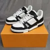 10A Scarpe casual da uomo firmate Donkey brand Moda donna in pelle di vitello Abloh sneakers con plateau da jogging all'aperto Scarpe B22 bianche nere