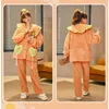 Vêtements de nuit pour femmes 2023 pyjama d'hiver femmes corail velours dessin animé en peluche chaud pantalons à manches longues flanelle maison vêtements peuvent être portés vêtements de détente