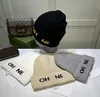 Designer Beanie Brand Double Letter Printing Embroidery Wool Knitting Hat Famous Men Women Solid Color Skull Caps Outdoor Skiing Keep Warm Caps Fashion Accessories