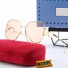 Дизайнерские ретро -солнцезащитные очки для женщин Мужские модные квадратные квадратные квадраты летние классические солнечные очки с коробкой 2308213Z