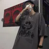 Men's T-skjortor män t-shirts y2k stil anime överdimensionerad kort ärm tee hip hop hajuku goth high street mörk tryck grafisk topp