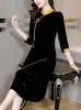 Sıradan Elbiseler Sonbahar Siyah Velvet Kalın Kalın Zarif Uzun Elbise Kadın Koreli Vintage Hepburn Lüks Akşam 2023 Moda Bodycon Party