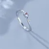Pierścienie klastra Otwarcie Moonstone Crystal Finger Pierścień dla kobiet dziewczęta weselne biżuteria JZ735