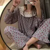 Pijama floral de roupas de sono feminino define as mulheres que usam a moda solta primavera em casa de manga longa de longa comprimento