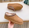 Pantoufles Tasman à la mode pour hommes et femmes Mini bottes de neige Bottes chaudes en peluche en peau de mouton Douces et confortables Pantoufles décontractées Beau cadeau