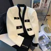 2024SS Diseñador Chaquetas de mujer Top Calidad Solapa Polo Moda Pecho Bolsillo Slim Fit Blanco Bordado Impreso Hebilla de metal Punto de manga larga Cardigan Chaquetas 851