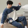 Dames slaapkleding 2023 Autumn Winterparen Pyjama Set Vrouwen mannen Coral Plush Dikke Home Dessen Cartoon Bear Ber FLANCEL PAJAMA WPS118