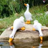 庭の飾り庭の飾りcuteduck樹脂彫像裏庭の池のアヒル装飾鳥の彫刻屋内屋外ヤード装飾芝生飾り230818