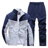 SUSuit da uomo Suit da uomo Set di abbigliamento sportivo Set di binari Studio Spring Autumn Sude sudorato a 2 pezzi pantaloni da jogging maschio abbigliamento da jogging asiatico taglia 230821