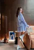 Saias 143952 143953 Moda clássica da moda Trendy Designer de designer de pano casual azul listrado camisa plissada conjunto de saia