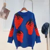 Kvinnors tröjor Flocking Strawberry Jacquard Sticked tröja Kvinnor Lazy Oaf Pullover 2023 Spring Jumpers Korean Fashjion Loose Knit Tops
