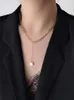 Łańcuchy tytanowe z 14 -karatowym warstwowym łańcuchem naszyjnik kobiety plama stalowa biżuteria projektant Pokaż suknię wybiegu Japonia Koreańska