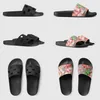 Designer desliza masculino Mulheres chinelas de verão Sandália Slide Plataforma plana Ladies Sapatos de moda em casa Flip Flip Flips Tiger Bee Causal Slipper