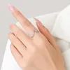 Pierścienie klastra 925 srebrne srebrne proste geometryczne niebieskie opalowe pierścień regulowany dla kobiet Ustawienie Pave Znakomity ślub Prezent biżuterii