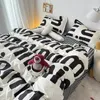 Bettwäsche Sets Nordic Black Letter Set mit Kissenbezug Bett Flachblatt Fashion Duvet Cover Kid Adult Queen Full Twin Size Bettclothes 230818