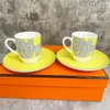 Mugs Classic Style Bone China Runway Coffee Cup 120 ml eftermiddag Te Mug Ceramic Gift Box 230818