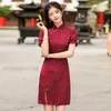 Abbigliamento etnico in piedi colletto giovane cheongsam in pizzo corto jacquard rosso stile cinese ragazza qipao abito sexy moderno