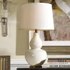 Bordslampor amerikansk keramisk lampa vit kalebass sovrum sovrum dimning varm modern enkel kreativ mode fjärrkontroll