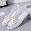 Kleiderschuhe 2023 Ballettflats für Frauen atmungsaktive Spitze Sommer Frauen lässiger Licht Slipon Flat Ladies Sleader Komfort Walking 230818