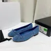 Nuevos zapatos de ballet de mezclilla Bowtie, zapatos de cuero con punta redonda, tacones planos para grils, diseñadores de lujo para mujeres, zapatos de vestir informales de calidad superior, calzado de fábrica, tamaño 35-43 con caja