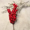 Flores decorativas 10 unids/lote ramo de bayas rojas accesorios de decoración de árboles de Navidad artificiales año decoración de fiesta de flores de granada falsa