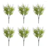 装飾的な花人工植物ホームガーデン造園のための現実的な再利用可能な枝6pcs uv耐性フェイクホワイトパイングリーン