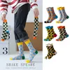 Herrensocken Mode Hip Hop Man kämmte Baumwolle Persönlichkeit Street Socken große Größe langer farbenfroher Scheck Print Unisex 36-43