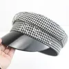 Berets Winterhüte für Frauen Mode Hound TOTH SEHROR HAT Stickerei RB Militärhut Kausal Reise flacher Top -Kappe warme Student Navy Cap 230821