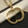 Ladies Vintage Collece Frand Simple Copper Chain Hollow Letter Pendate Vintage Designer 18k золота с хранениями роскошных украшений