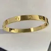 Liefdesarmbanden Origineel logo graveren 8 mm diamanten armbanden 18K goud zilver roos 316L roestvrij stalen ringen dames heren liefhebbers bruiloft sieraden 16 17 18 19 20 21 cm polsmaat