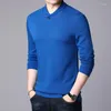 T-shirts pour hommes 2023 automne et hiver col en v couleur unie chemise à manches longues beaux vêtements de mode Jke722