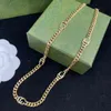 Collier avec lettres en or 14 carats de style classique, chaînes à la mode, matériau en laiton simple, collier de luxe de styliste, bijoux cadeaux