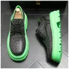 Nuovo designer di marchi di lusso Black Green Rivet Punk Rock Lace Up Scarpe casual per uomini Falti sneaker Sport Walking Sneaker