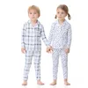 Trajes a juego para la familia AP abuela rosa abuelo conjunto a cuadros vestido mameluco niñas niños ropa a juego familiar ropa casual de algodón 230830