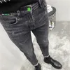 Pantaloni da uomo alla moda all'ingrosso Spirito sociale casual Guy skinny jeans uomini spiriti coreani Guy piedi elastici pantaloni estivi fidanzati jeans 230822