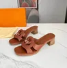 23s Isola Mule chaussures femmes sandale à talons design de luxe flip flop sandales décontractées à enfiler découpées en cuir mode talon bas bloc qualité supérieure taille 35-43EU Expédition rapide