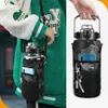 Tumbler 2 Liter Wasserflasche mit Ärmeln 64 Unzen inspirierende halbe Gallonenflasche mit Halter Strohmännern Frauen JUG für Fitnessstudio -Sportarten 230821