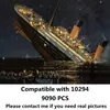 Stokta Bloklar 9090pcs Film Büyük Kruvaziyer Gemi Modeli Bina Tuğlalar Diy oyuncaklar Çocuk Hediyesi 10294 230821 ile uyumlu