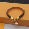 L448 Роскошный дизайнерский браслет для женщин Простые кожаные браслеты Женские украшения Женский браслет с подвеской Рождественский подарок