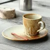 Tazas Taza de café retro de cerámica de estilo japonés y platillo 280 ml Taza roscada Té de la tarde en casa Gran capacidad Hecho a mano