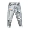 Mäns jeans Herrarna Loose Big Hole Nine Point Straight Denim Pants Baggy Jeans For Men Y2K Streetwear 230821