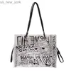 TOTES BAYANLAR ŞEHRETLİ TOTE ÇANTA GRAFFITI Büyük Kapasite Omuz Çantası PVC Jelly Clear Bag Moda Plaj El Çantası Kadınlar HKD230822