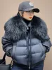 Chaqueta acolchada de invierno de piel sintética para mujer, Parkas cortas con cuello de mapache Real grande para mujer, abrigo grueso y cálido 90% de plumón de ganso suelto 230822