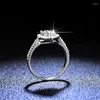 Cluster Rings YINHED 1CT Heart Cut Moissanite Diamond 925 Sterling Silver Platinum Plated Wedding Band Promise Ring For Women