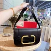 Top designer de couro preto crossbody sacos ombro luxo bolsas femininas grande v carta ouro saco de ferragem flip bolsa