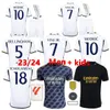 BELLINGHAM 23 24 Real Madrids Futebol Jerseys Fãs Versão 2023 2024 Kit MODRIC Camiseta VINI JR CAMAVINGA TCHOUAMENI MADRides Camisa de futebol Conjuntos infantis