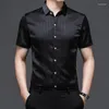 Chemises décontractées pour hommes affaires hommes chemise à manches courtes surdimensionné soyeux facile d'entretien été qualité doux confortable rayé luxe Camisa