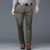 Męskie spodnie 2023 Wysokiej jakości inteligentny garnitur klasyczny czarny wielokolorowy jesienna zimowa zima zwykłe proste spodnie biznes