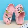 Sandały Dzieci Śliczne kreskówki Clogs Dzieci Muły Summer Croc Beach Kapcieczki Sandałowe Otwór Jaskini Baby Rabbit Garden But dla chłopców Dziewczyny 230821